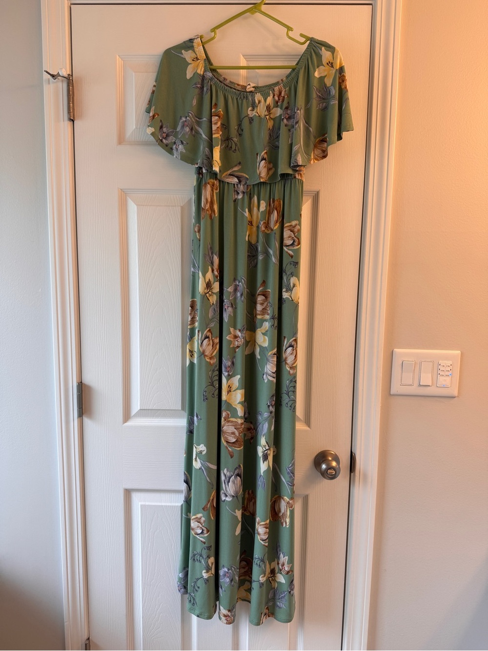 Hello MIZ Mint Green Floral Maxi Dress